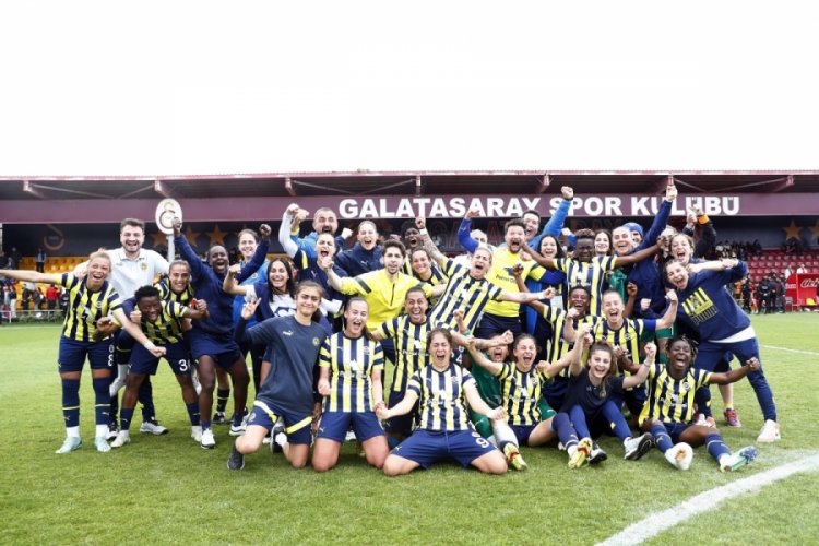 Fenerbah&ccedil;e, Turkcell Kadın Futbol S&uuml;per Ligi'nde finale y&uuml;kseldi