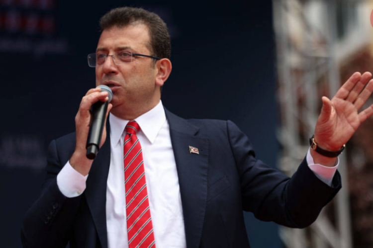 İmamoğlu: Onlara oy vermeyenler ya vatan haini ya da ter&ouml;rist ilan ediliyorlar