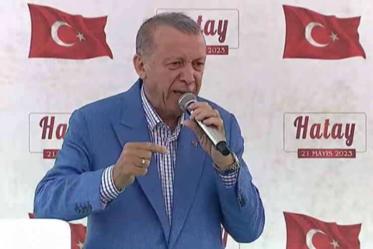 Erdoğan: Sandıktan &ccedil;ıkan iradenin başımızın &uuml;zerinde yeri vardır