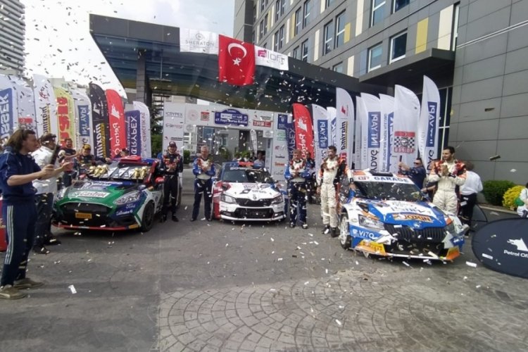 Yeşil Bursa Rallisi şampiyonlarına g&ouml;rkemli t&ouml;ren