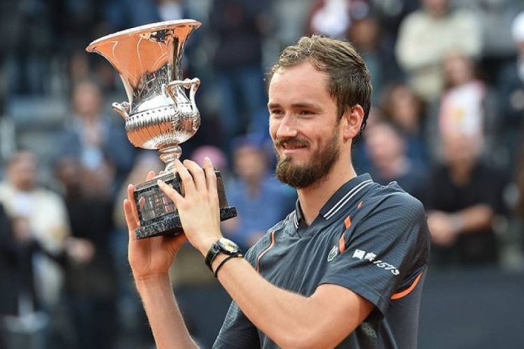 Roma A&ccedil;ık'ta şampiyon Medvedev