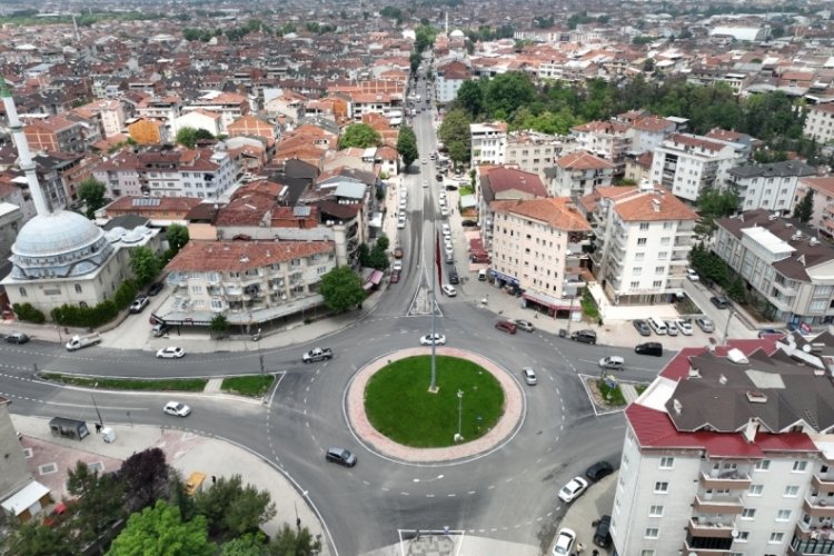 Bursa B&uuml;y&uuml;kşehir il&ccedil;elerde yolları sağlıklaştırma &ccedil;alışmalarına hız verdi