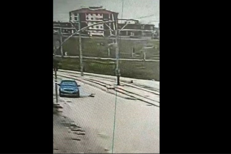 Eskişehir'de yavru k&ouml;peğe &ccedil;arpıp ka&ccedil;tı!