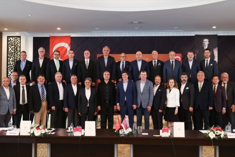 &Ccedil;avuşoğlu ve Ersoy, Antalya'da bir araya geldi