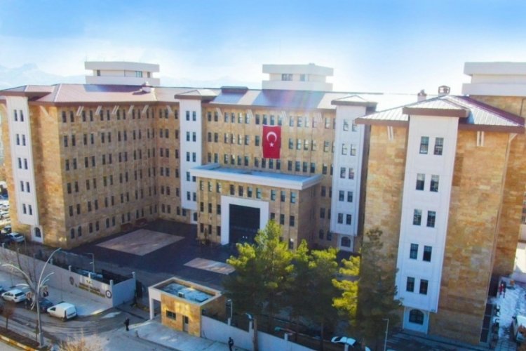 Şırnak'ta ter&ouml;r operasyonu: 15 ş&uuml;pheliden 5'i tutuklandı