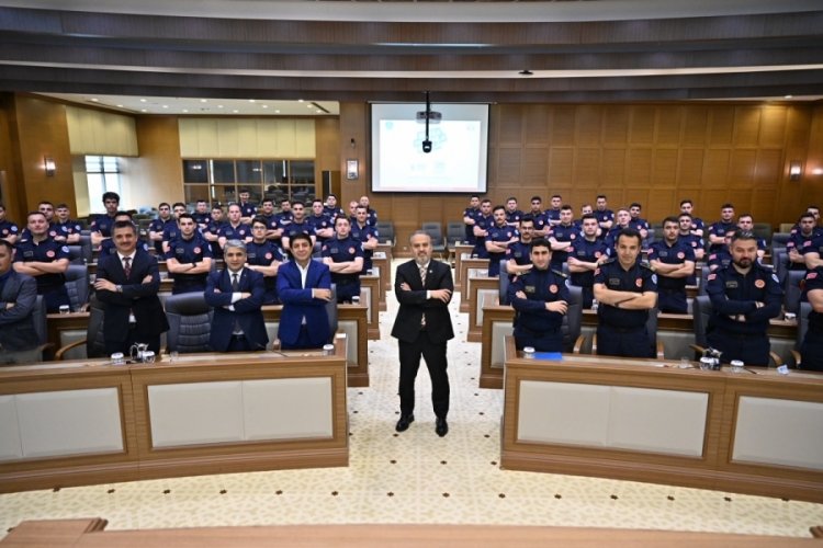 Bursa'nın yeni itfaiye erleri g&ouml;reve hazır