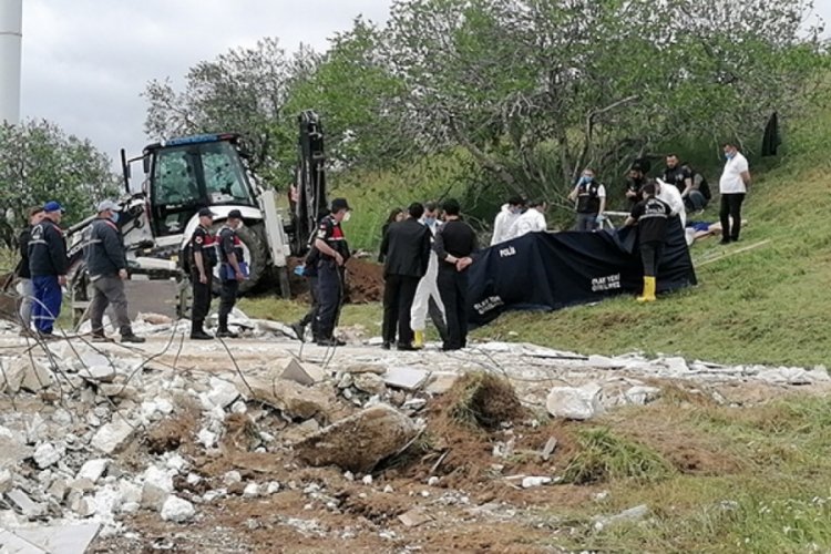 İstanbul'da tarlaya g&ouml;m&uuml;lm&uuml;ş 3 ceset bulundu!