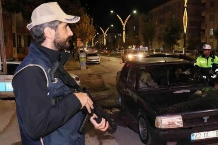 Aksaray polisi modifiyeli ara&ccedil;lara g&ouml;z a&ccedil;tırmıyor