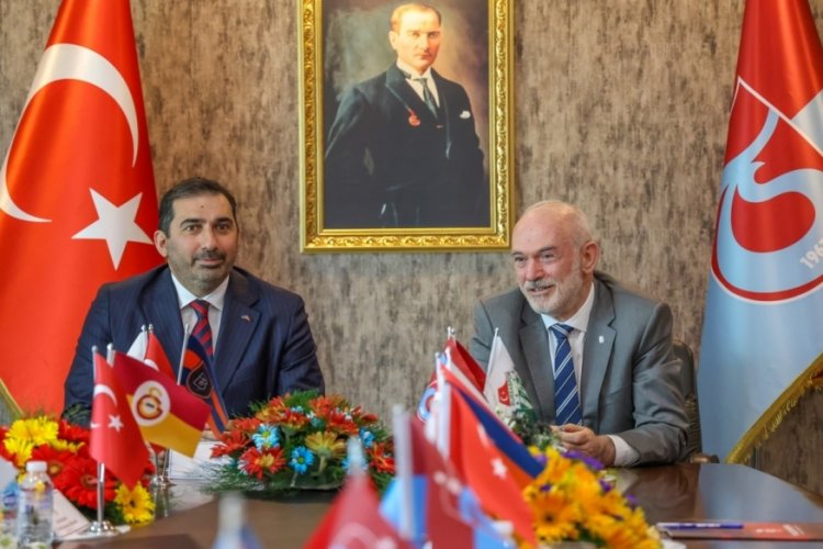 Ali S&uuml;rmen Trabzon'da divan başkanlarına ev sahipliği yaptı