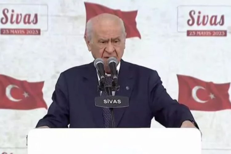 Bah&ccedil;eli: İstikrarı yarıda bırakmamak lazım