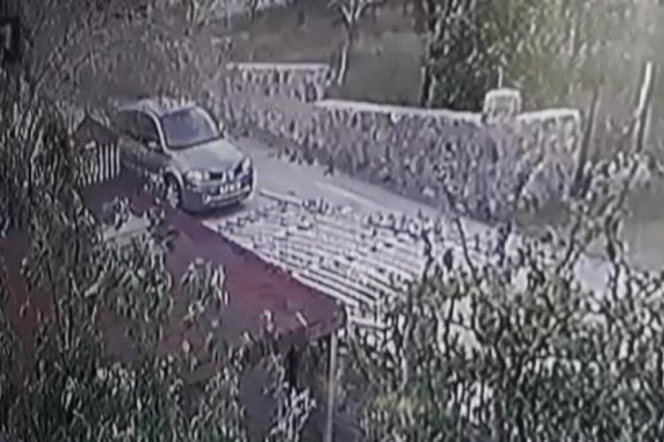 Malatya'da yaşlı kadının 10 bin TL'sinin &ccedil;alan hırsızlar kayıplara karıştı