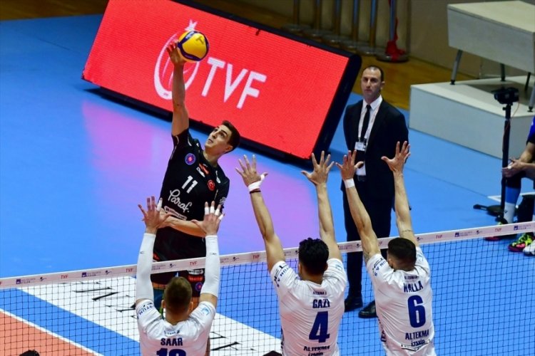 Halkbank'ta Yiğit G&uuml;lmezoğlu ile yollar ayrıldı