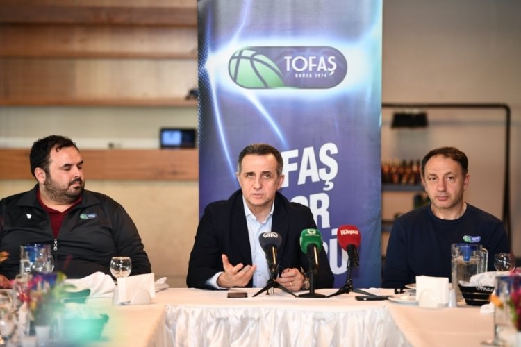 TOFAŞ'ta Ene ve &Ouml;ngören play-off öncesı̇ Bursa basınıyla bı̇r araya geldı̇