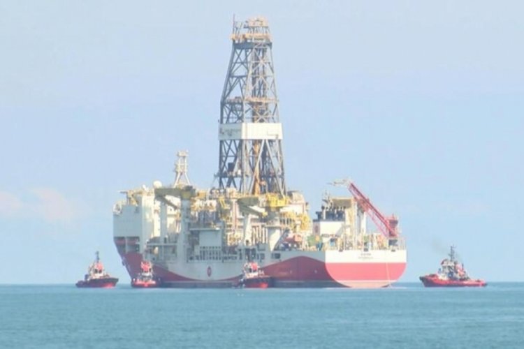Bakan D&ouml;nmez: Doğu Karadeniz'e gideceğiz, orada petrol bulma ihtimalimiz var