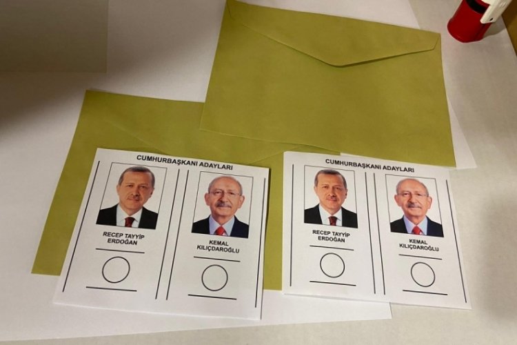 Yurt dışında kullanılan oylar 3 u&ccedil;akla Ankara'ya getirilecek
