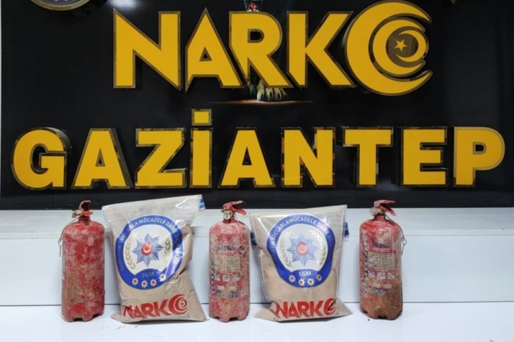 Gaziantep'te yangın t&uuml;p&uuml;n&uuml;n i&ccedil;inden eroin &ccedil;ıktı!