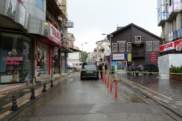 Malatya'da arıza i&ccedil;in &ccedil;ıktığı telefon direğinden d&uuml;şt&uuml;
