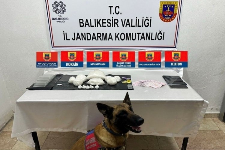 Balıkesir Bandırma'da uyuşturucu operasyonunda 4 kişi yakalandı