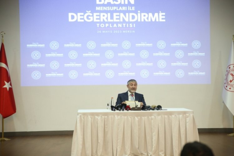 Bakan Nebati: Tek dertleri oy devşirmek