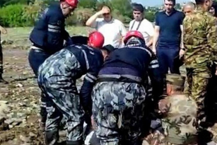 Azerbaycan'da sel felaketi: 2 &ouml;l&uuml;, 3 yaralı