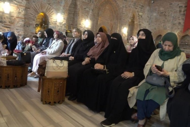 Erdoğan'a destek i&ccedil;in Bursa'da kadınlar bir araya geldi