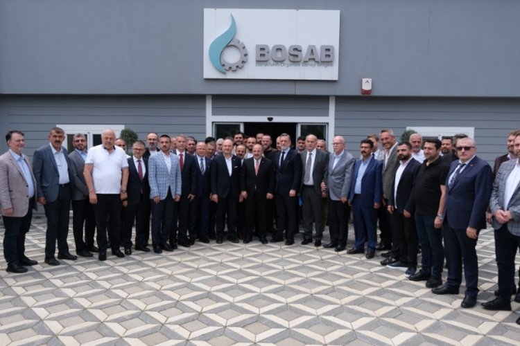 Bakan Varank Bosab'da iş d&uuml;nyasıyla buluştu