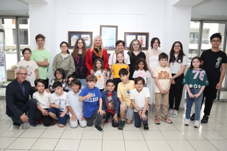 Bursa Nil&uuml;fer'de k&uuml;&ccedil;&uuml;klerden mesaj dolu &ccedil;izgiler