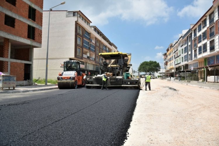 Mustafakemalpaşa Belediyesi'nden asfalt &ccedil;alışması