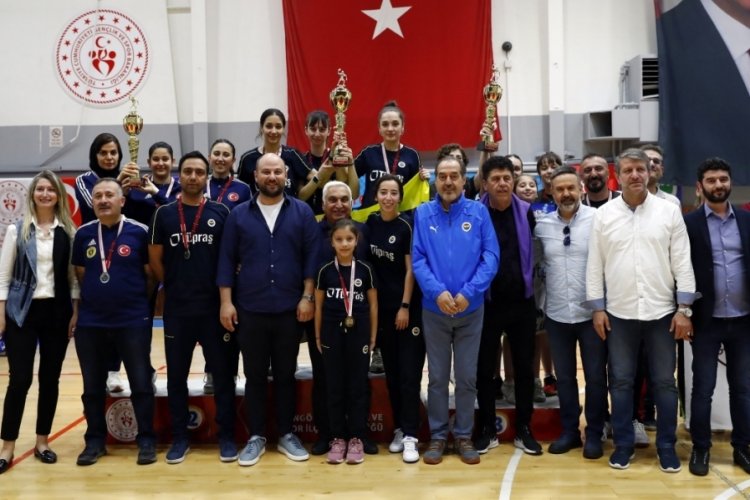Fenerbah&ccedil;e Kadın Masa Tenisi Takımı şampiyon oldu