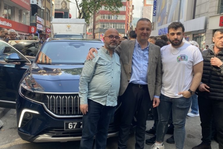 Zonguldak'ta Kent merkezinde TOGG'a sevgi seli