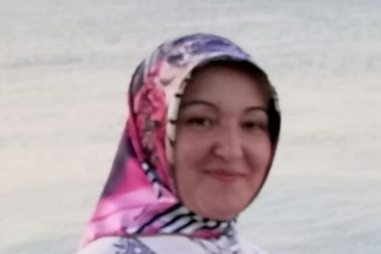 Kocaeli'nde saplantılı sapığın &ouml;ld&uuml;rd&uuml;ğ&uuml; kadın son yolculuğuna uğurlandı