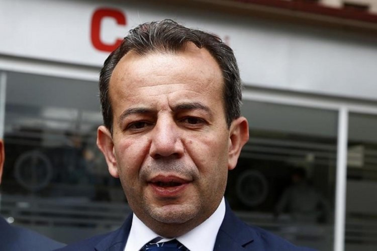 Tanju &Ouml;zcan'dan Papa'ya olay tepki!