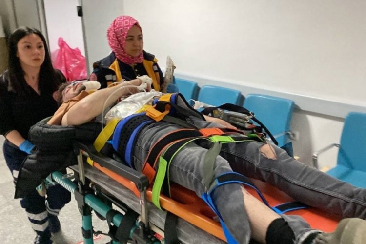Aksaray'da otomobil ile motosiklet &ccedil;arpıştı