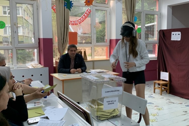 Serenay Sarıkaya oyunu kullandı