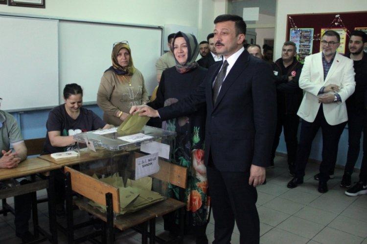 AK Partili Hamza Dağ, oyunu kullandı