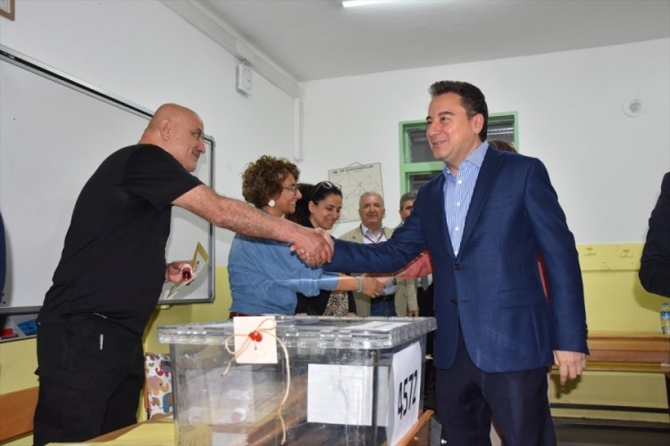 Ali Babacan oyunu kullandı