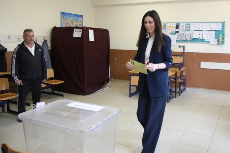 AK Partili &Ccedil;iğdem Karaaslan, oyunu Samsun'da kullandı
