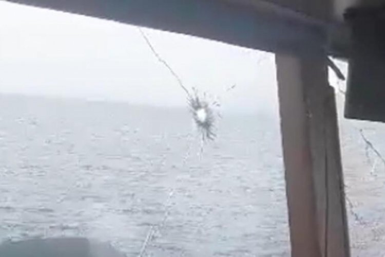 Adana'da t&uuml;rk balık&ccedil;ılarına silahlı saldırı: 2 yaralı