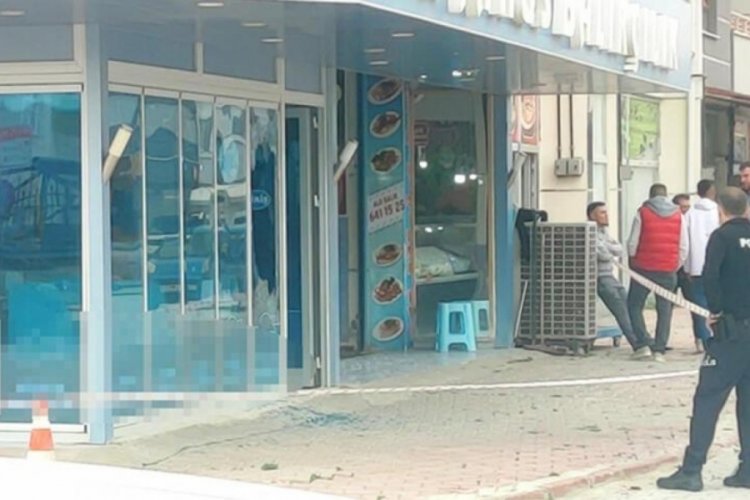 Restoran ortaklarına ateş a&ccedil;ıldı: 2 yaralı var