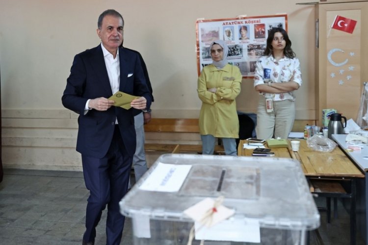 AK Parti S&ouml;zc&uuml;s&uuml; &Ouml;mer &Ccedil;elik'in sandığından Kılı&ccedil;daroğlu &ccedil;ıktı