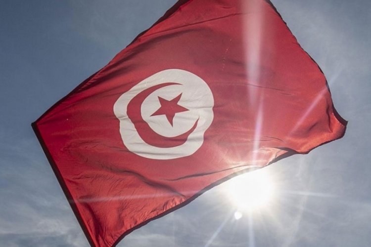 Tunus'ta iki hafif u&ccedil;ak d&uuml;şt&uuml;: 2 &ouml;l&uuml;, 2 yaralı