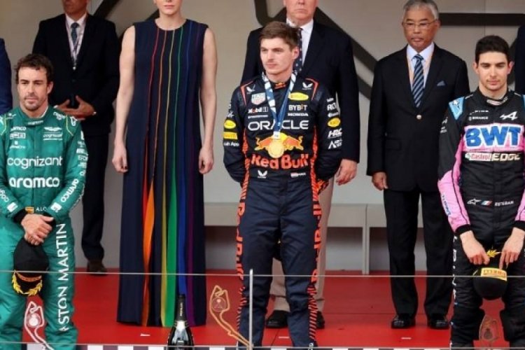 F1 Monako Grand Prix'sinde kazanan Verstappen