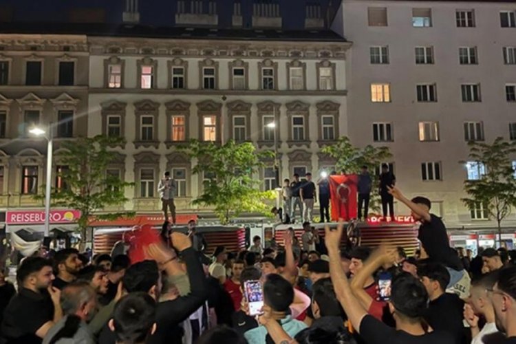 Viyana'da Erdoğan'ın se&ccedil;im zaferi coşkuyla kutlandı