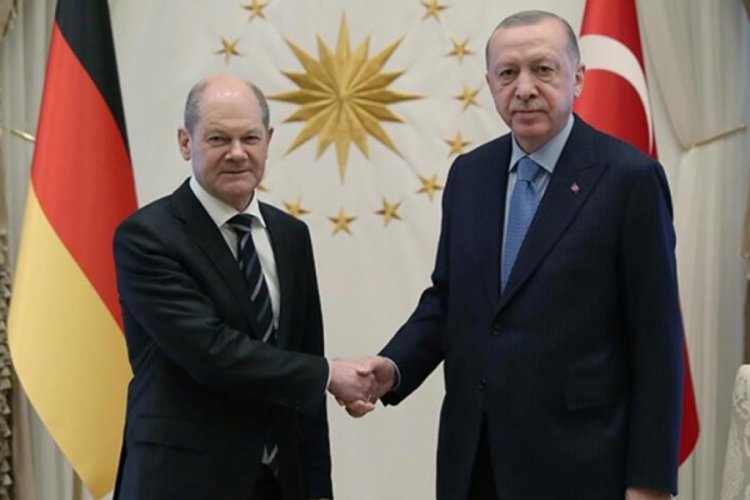 Almanya Başbakanı'ndan Cumhurbaşkanı Erdoğan'a tebrik telefonu!