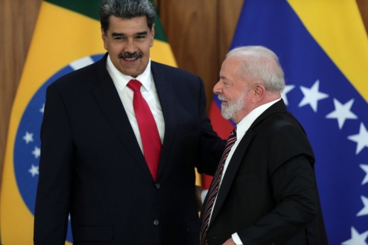 &Uuml;lkeye 4 yıllık giriş yasağı konan Maduro'dan Brezilya'ya ilk ziyaret