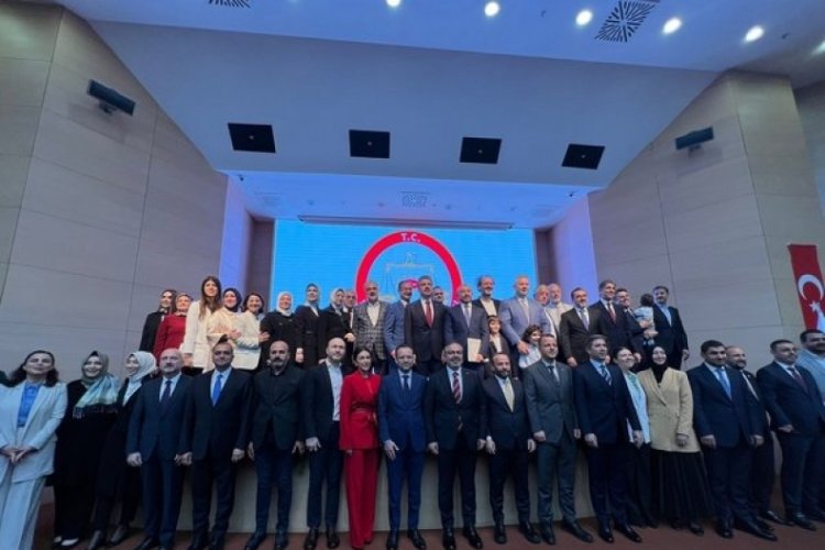 AK Parti İstanbul Milletvekilleri mazbatalarını aldı