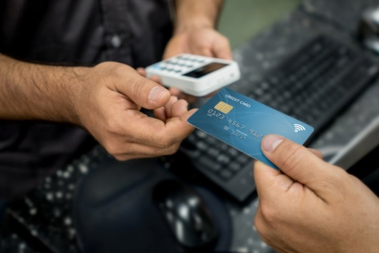 Kartlı &ouml;deme tutarı Nisan ayında arttı