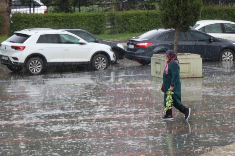 Samsun'a 44,6 kilo yağış d&uuml;şt&uuml;, sağanağın devam etmesi bekleniyor
