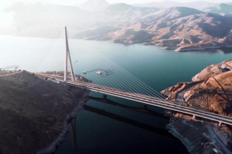 Karaismailoğlu duyurdu: K&ouml;m&uuml;rhan K&ouml;pr&uuml;s&uuml; 7,25 milyon aracı ağırladı