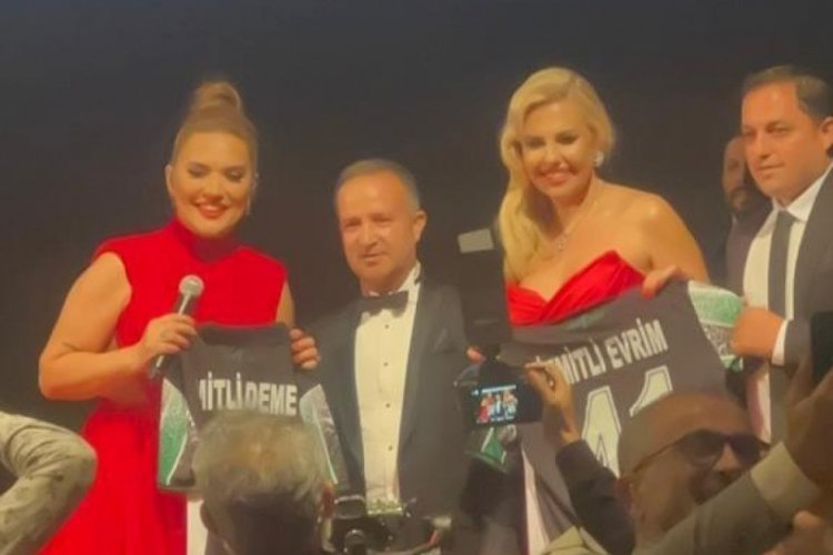 Demet Akalın, Kocaelispor'un y&ouml;netimine girmek istedi